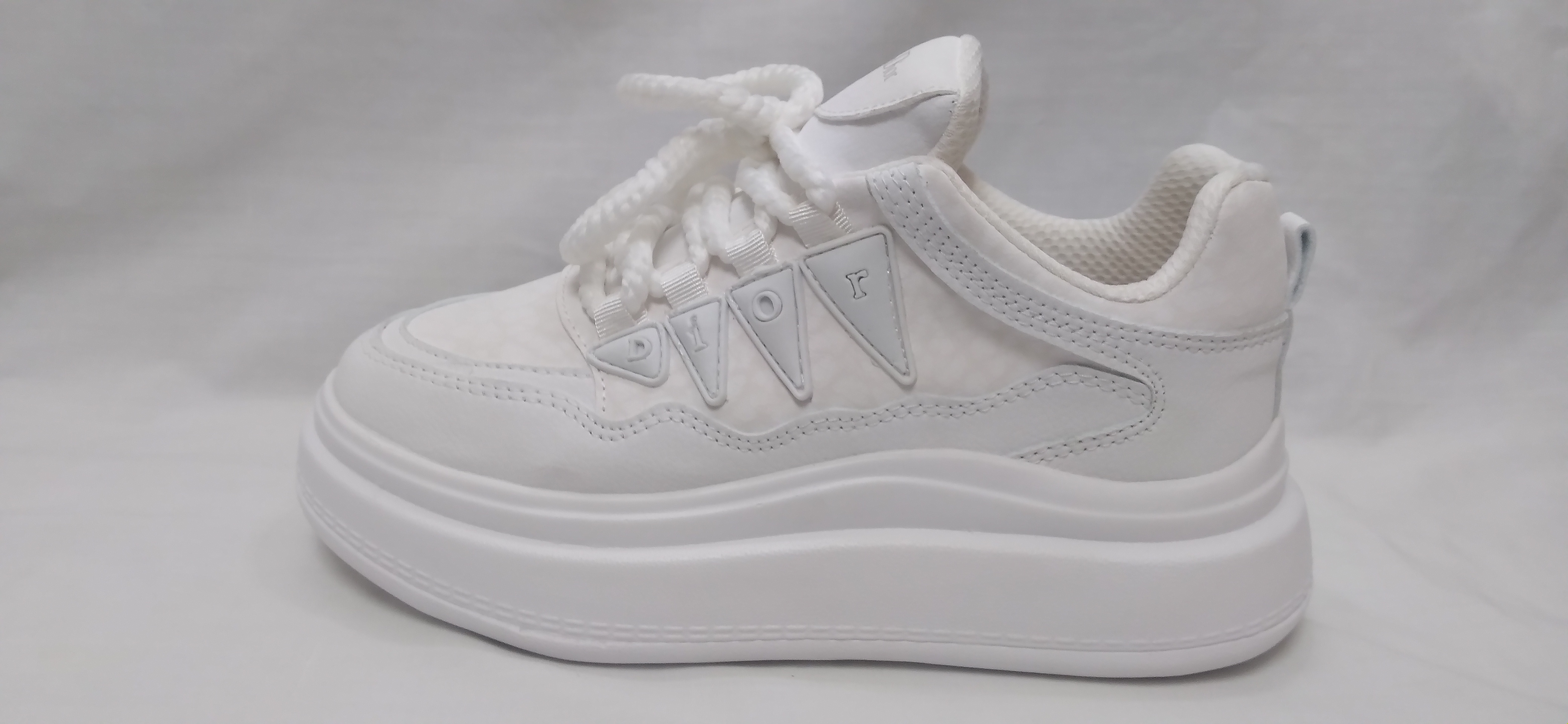 کتونی ونس لژدار رنگ سفیدکد 103