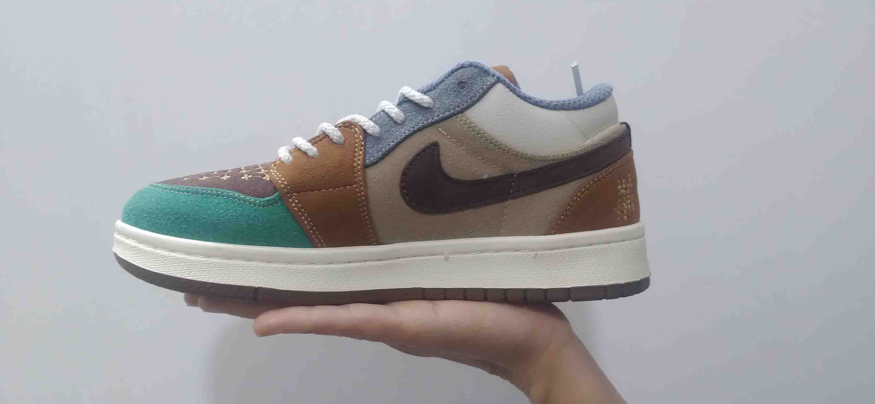 کتونی نایک ترویس قهوه ای سبز کد206