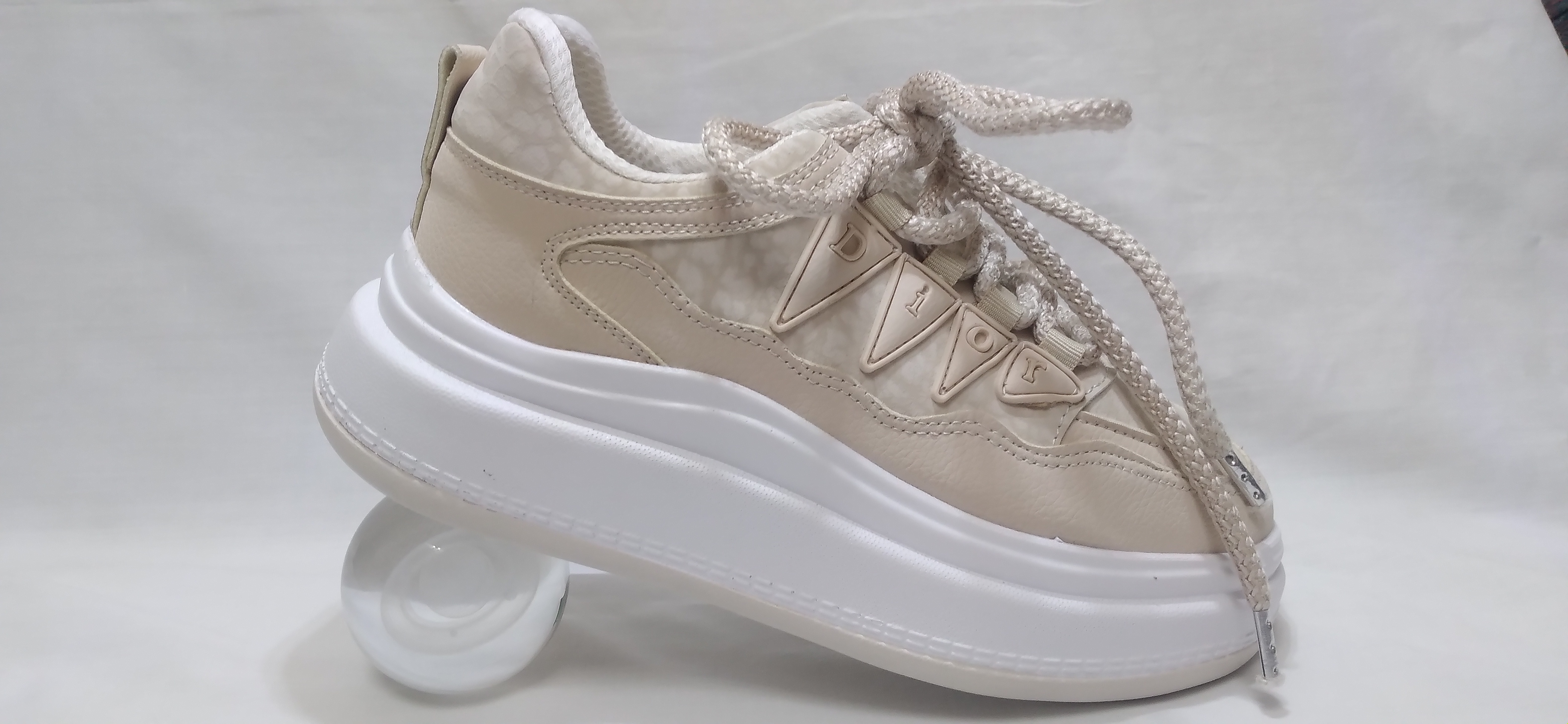 کتونی ونس لژدار رنگ کرم کد 105