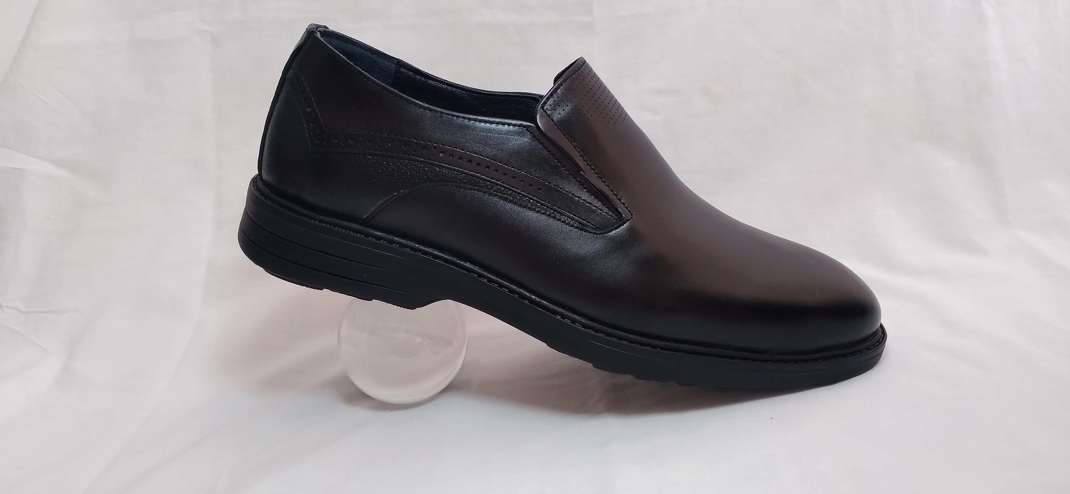 کفش مردانه برشکا تمام چرم 3