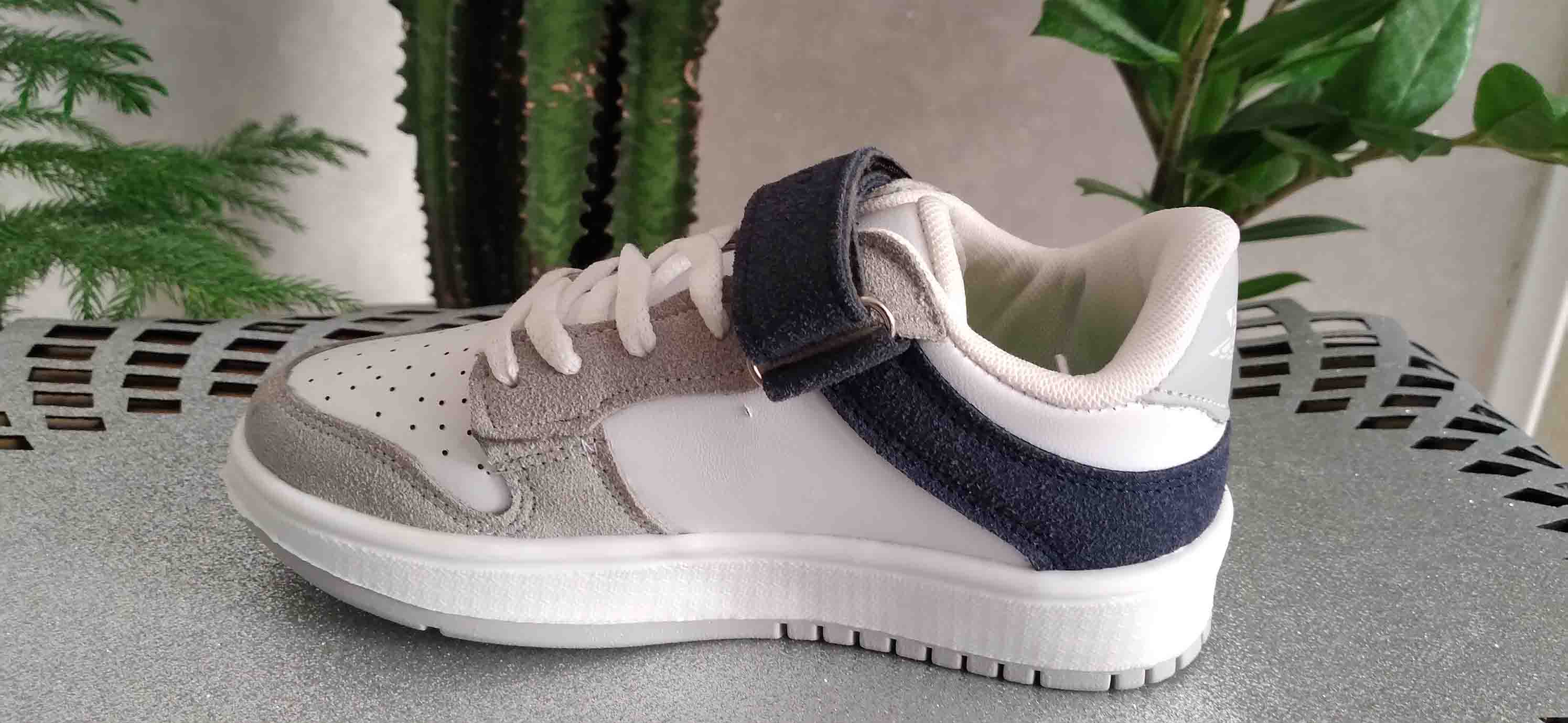 کتونی جردن وان سفید طوسی کد262