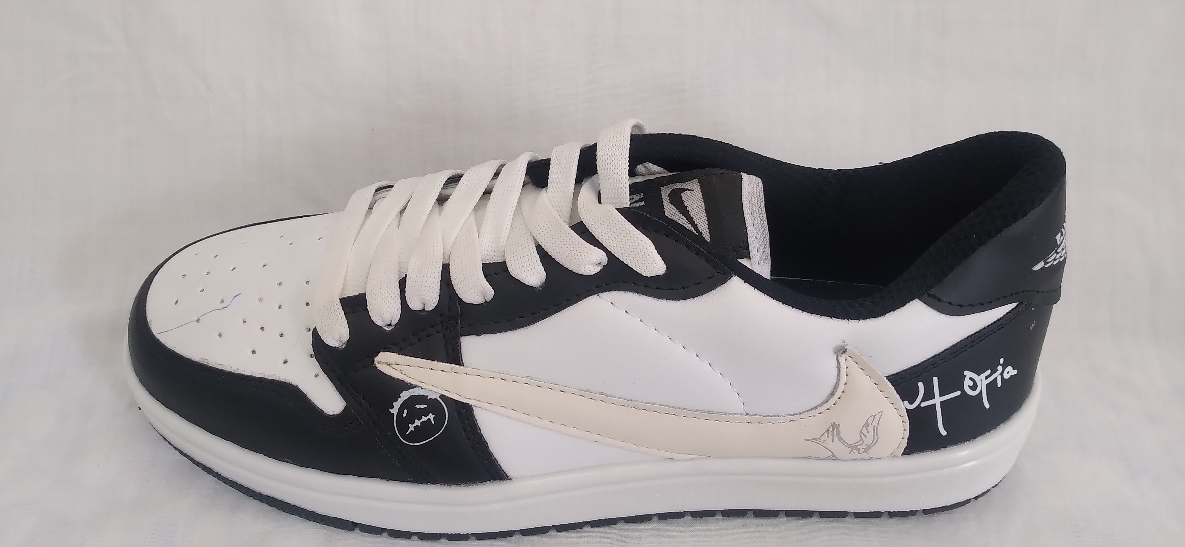 نایک جردن ترویس سفید مشکی کد179