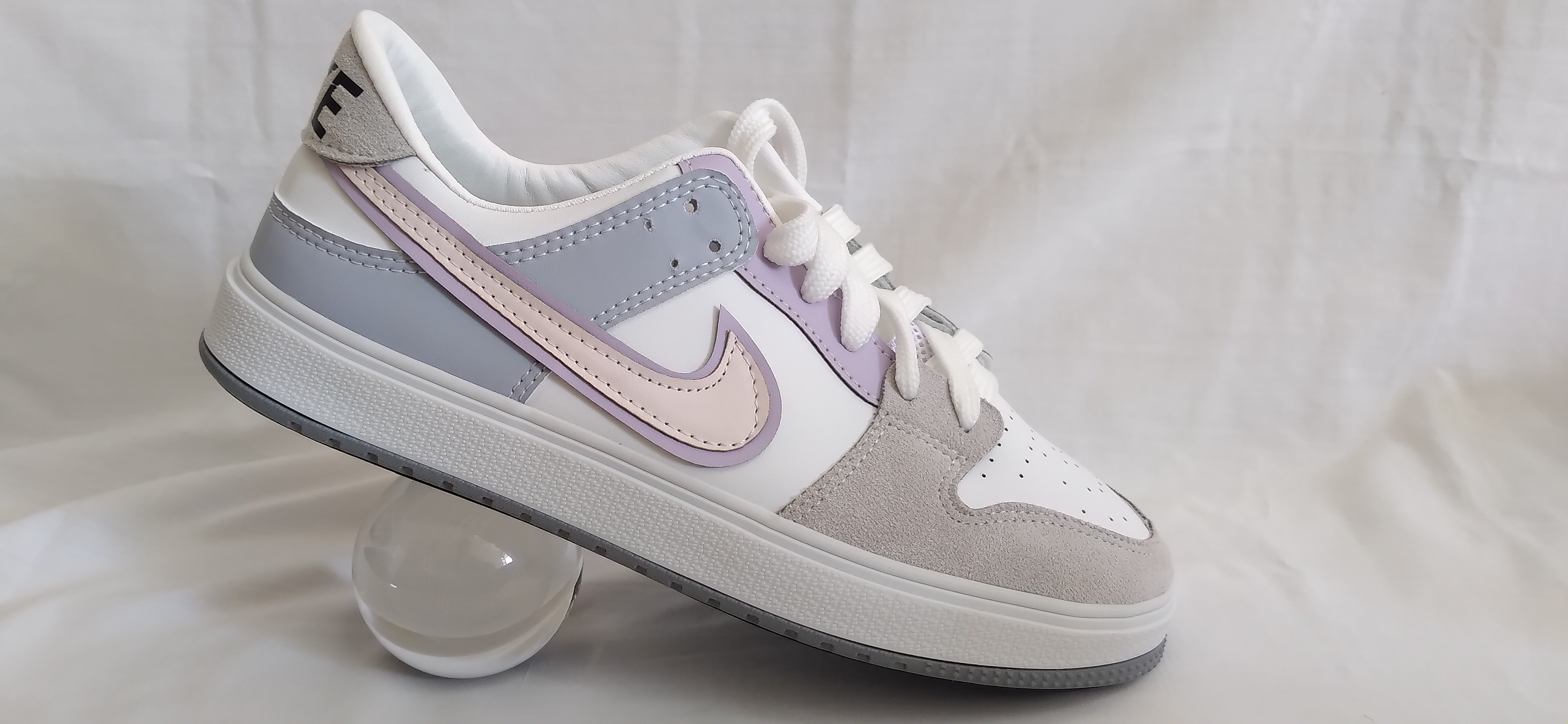 کتونی نایک جردن سفید