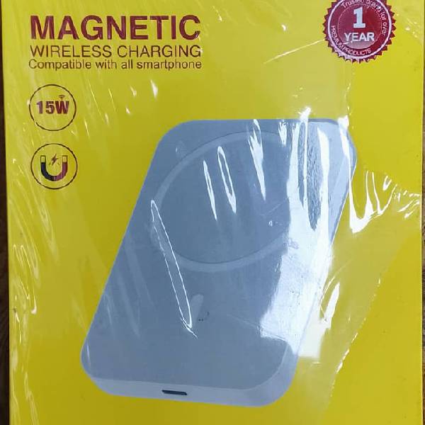 پاور بانک مگنتی