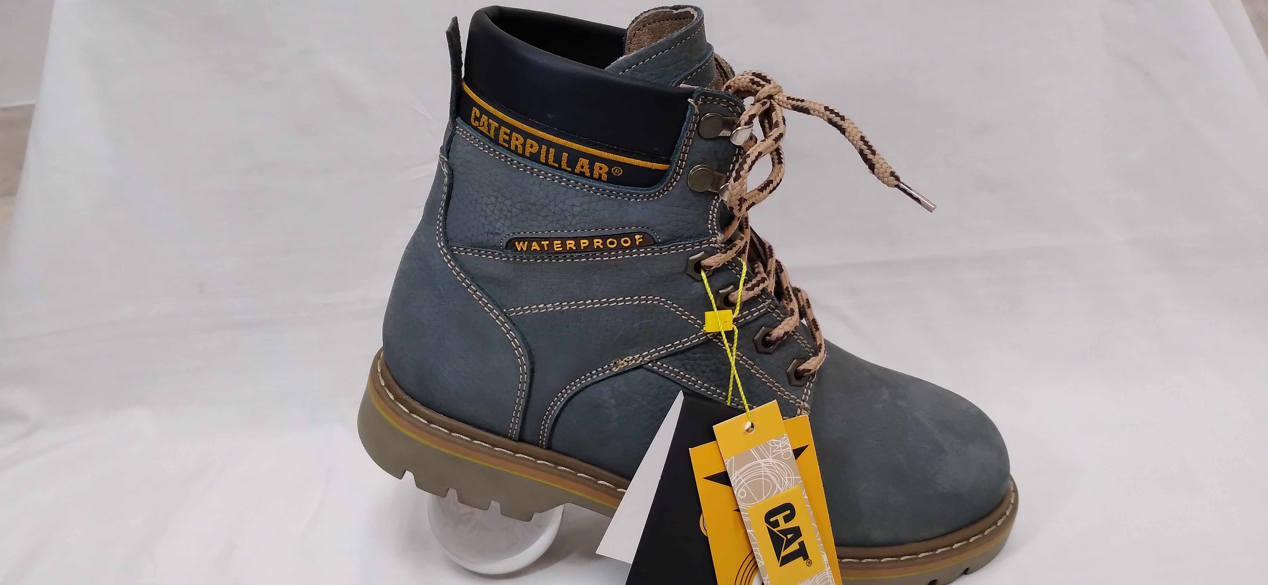 تیم مردانه تمام چرم کاترپیلار رنگ طوسی  کد 118