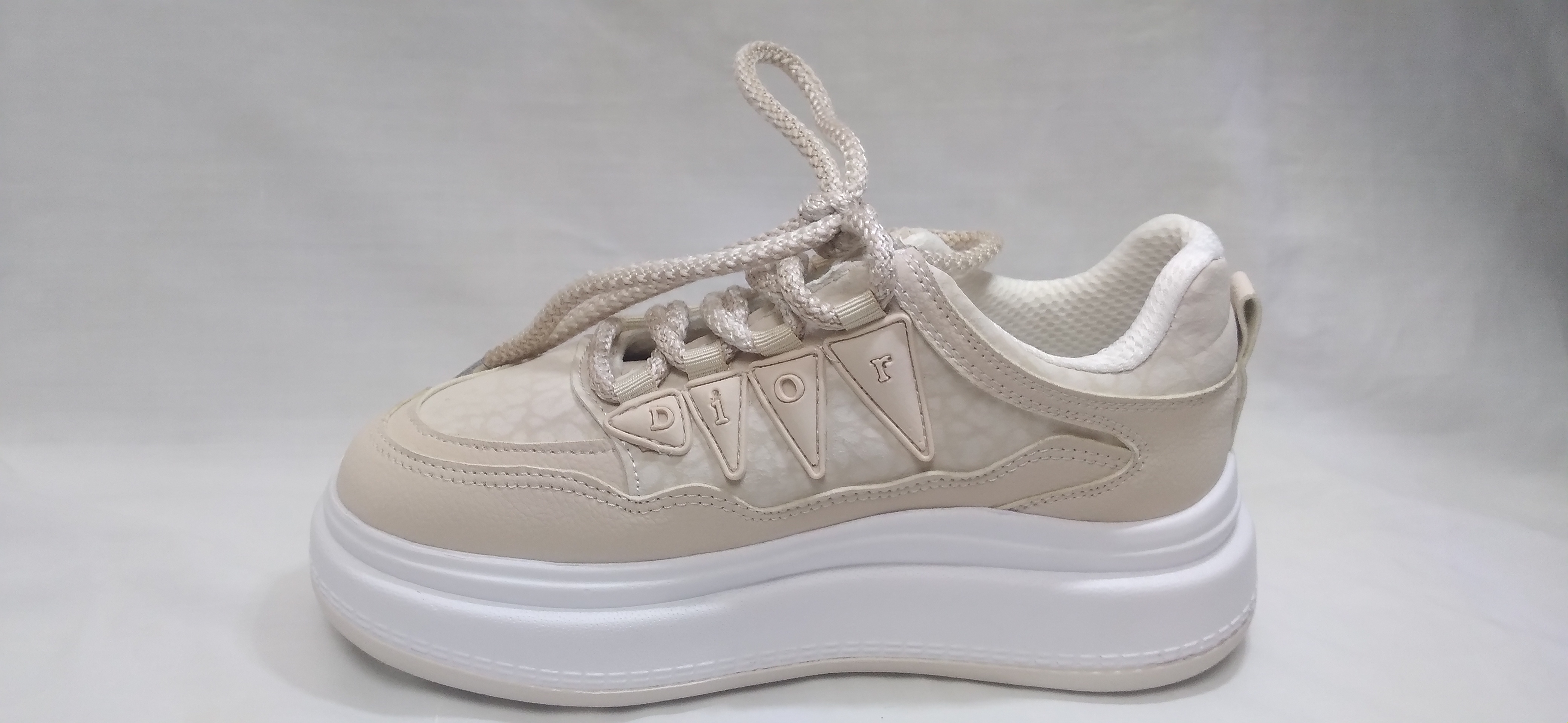 کتونی ونس لژدار رنگ کرم کد 105