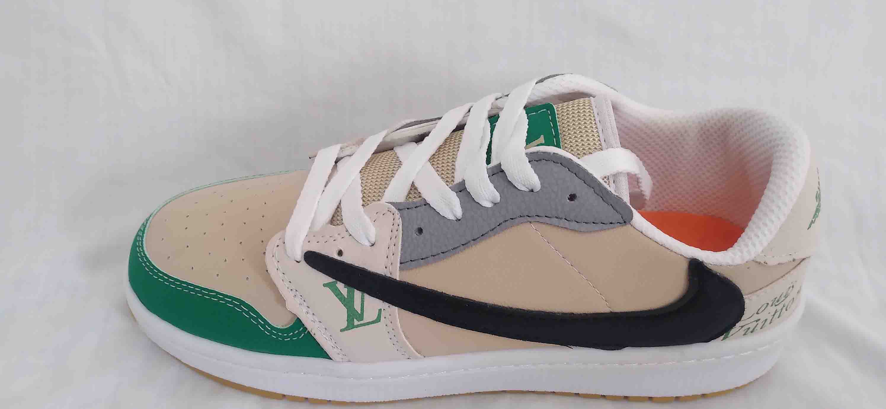 نایک جردن ترویس کرم سبز کد180