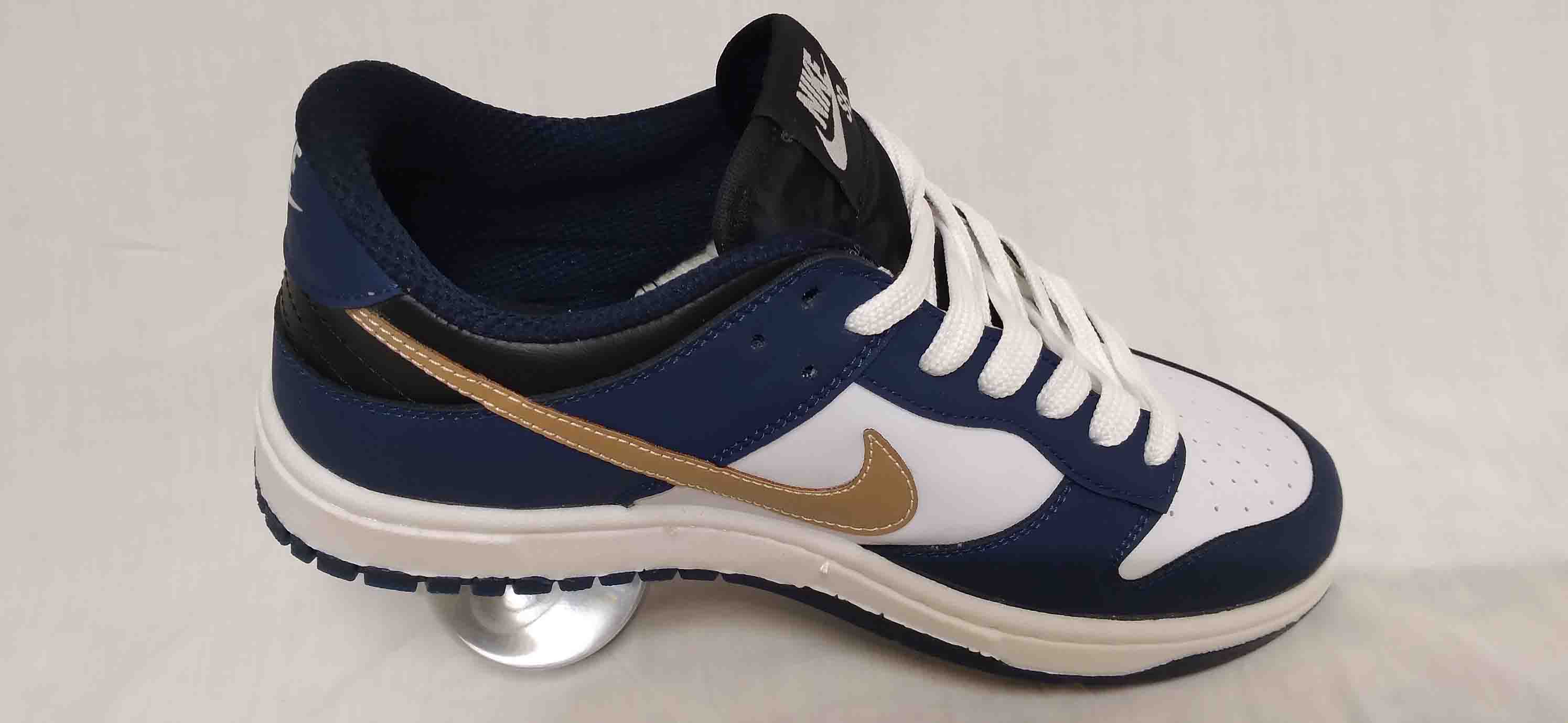 کتونی نایک اس بی دانگ سفید سرمه ای کد185