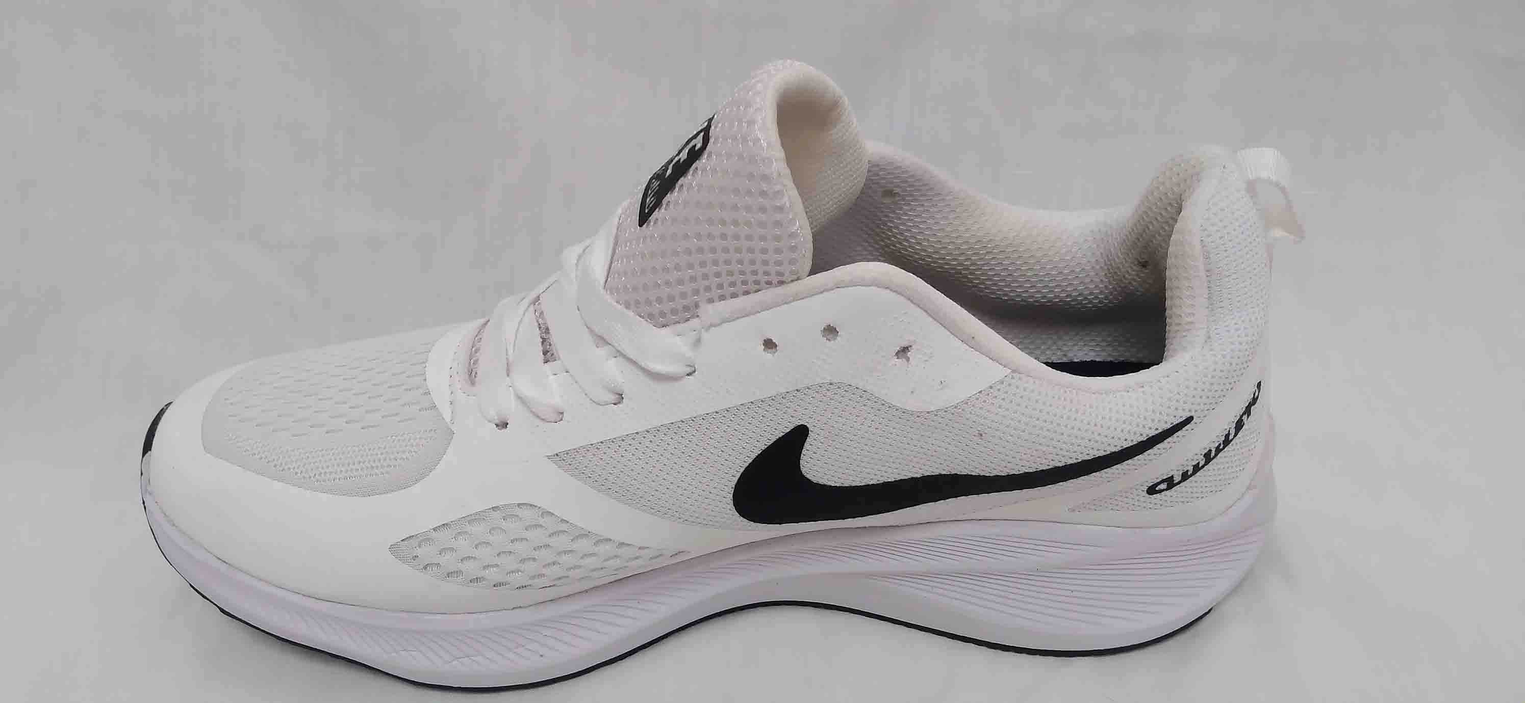 کتونی نایک گاید بزرگ پا رنگ سفید  کد 141