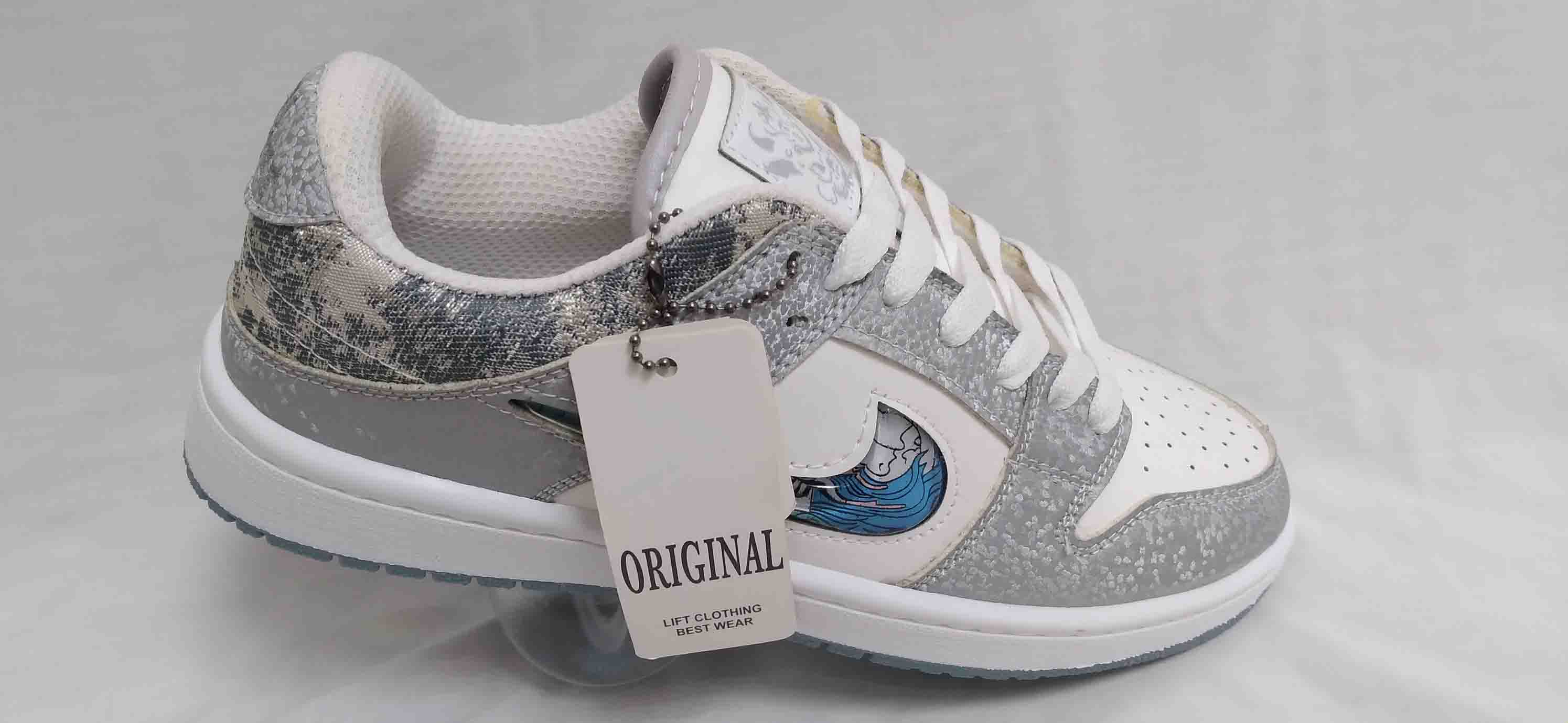 کتونی مردانه نایک دراگون سفید طوسی کد 124