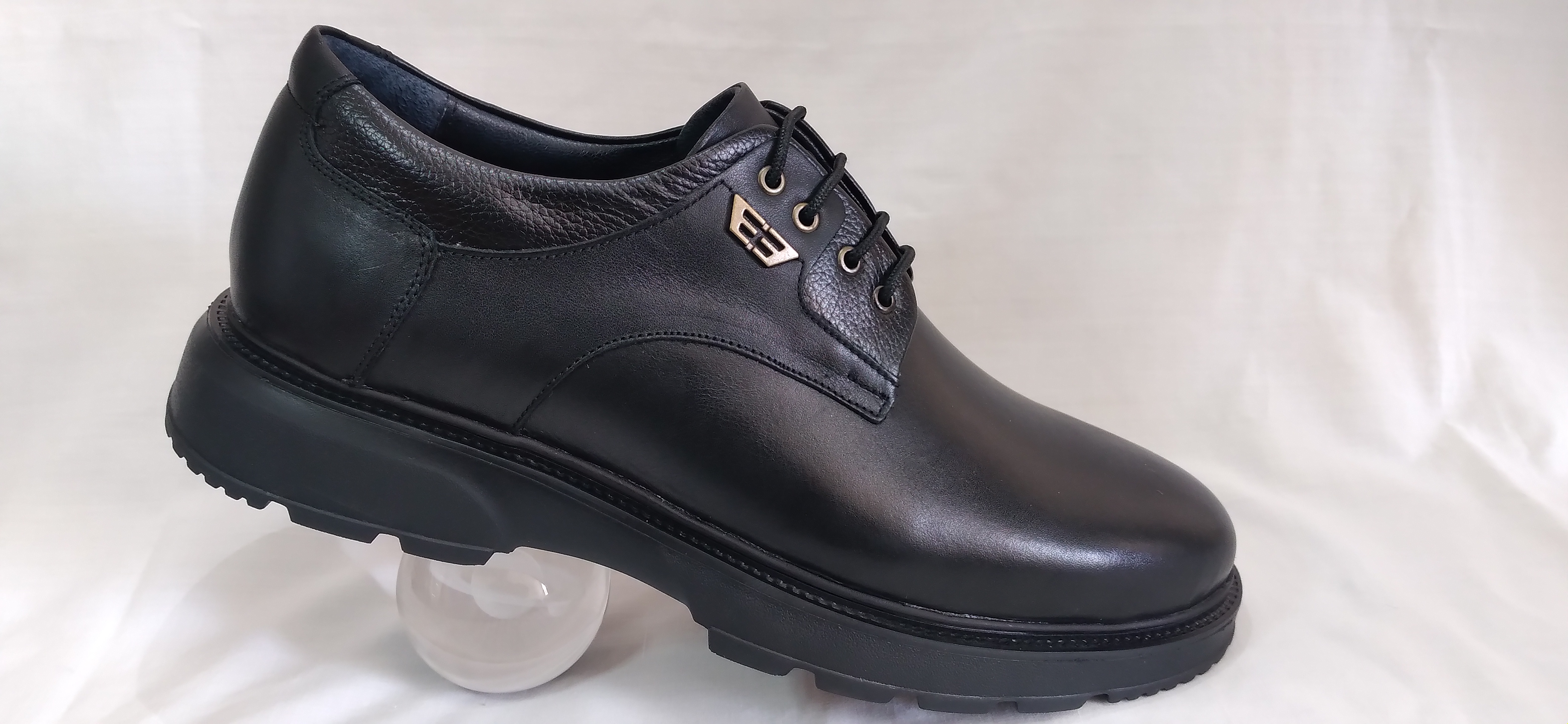 کفش مردانه برشکا تمام چرم 1