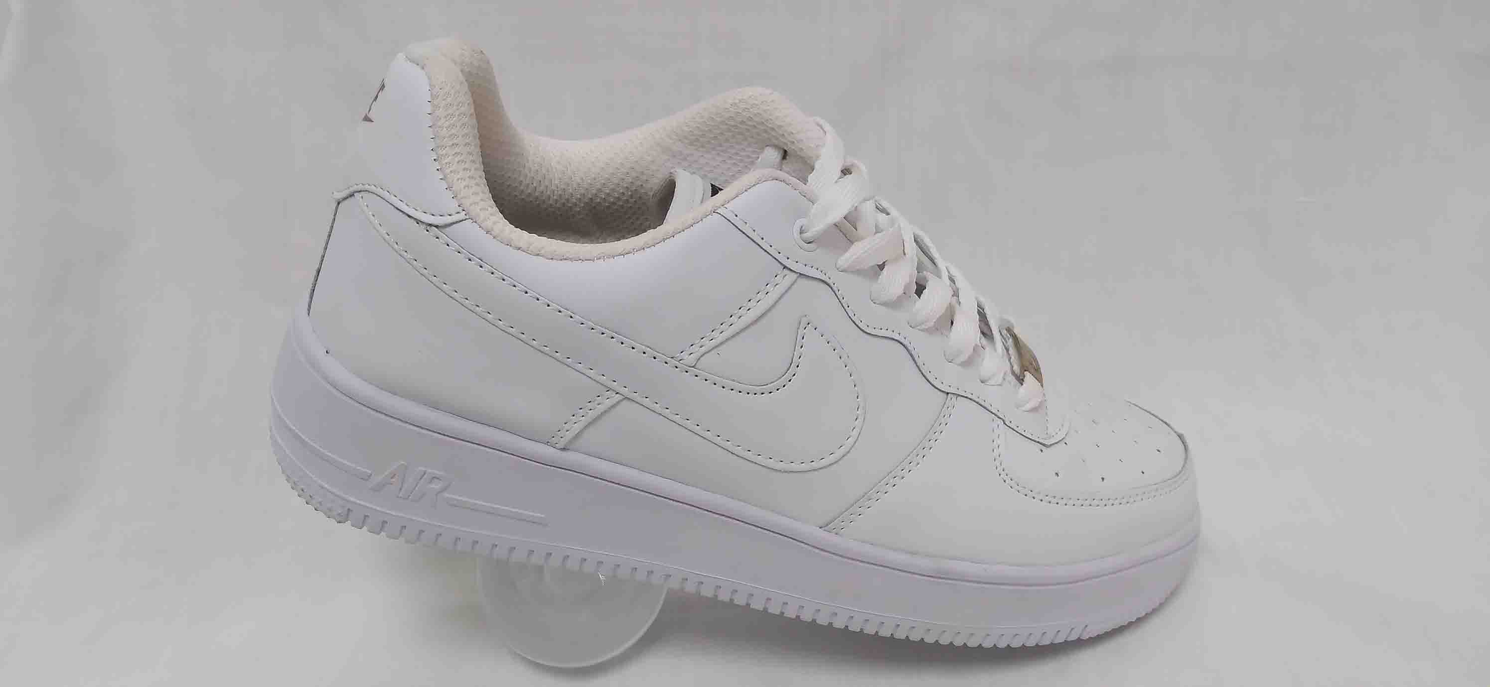 کتونی نایک فرس مردانه رنگ سفید کد 140