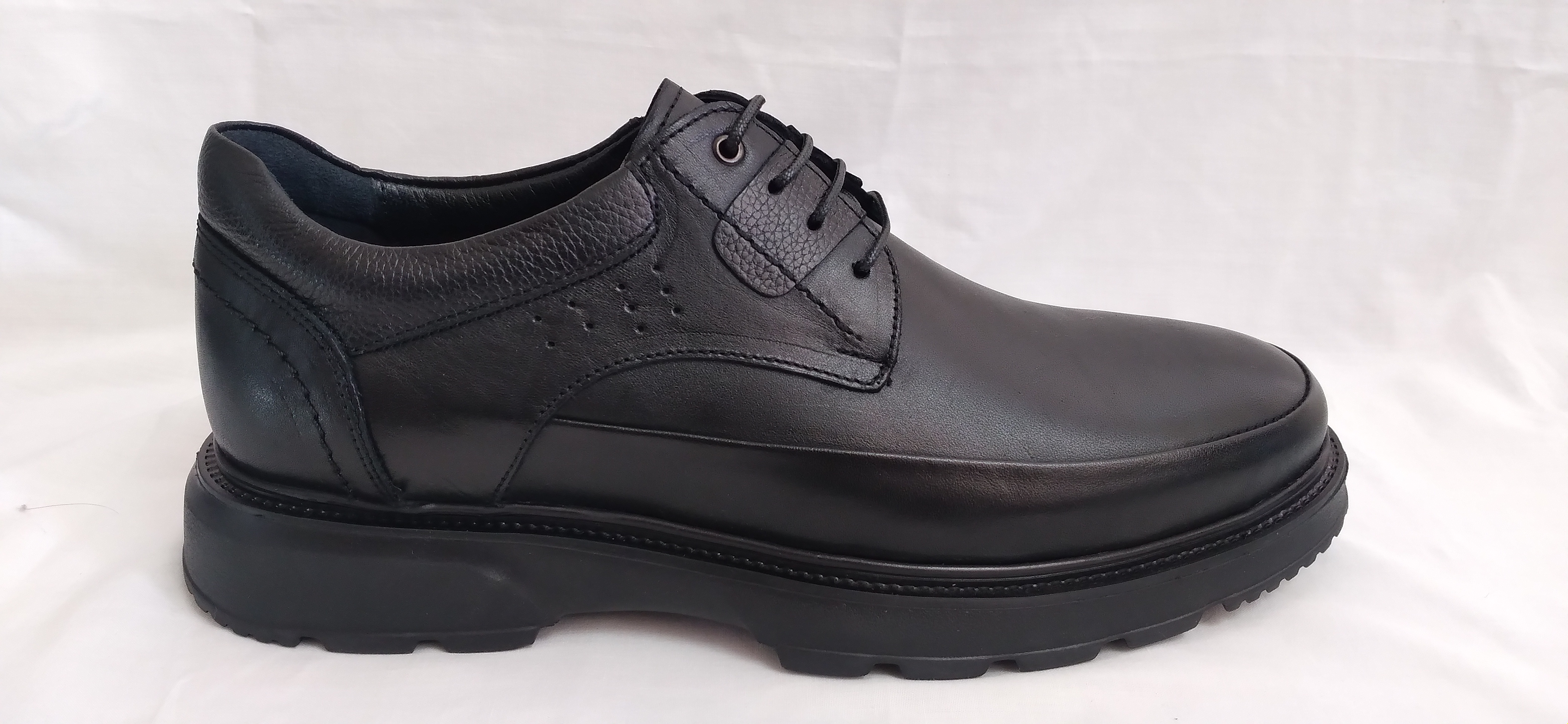 کفش مردانه برشکا تمام چرم