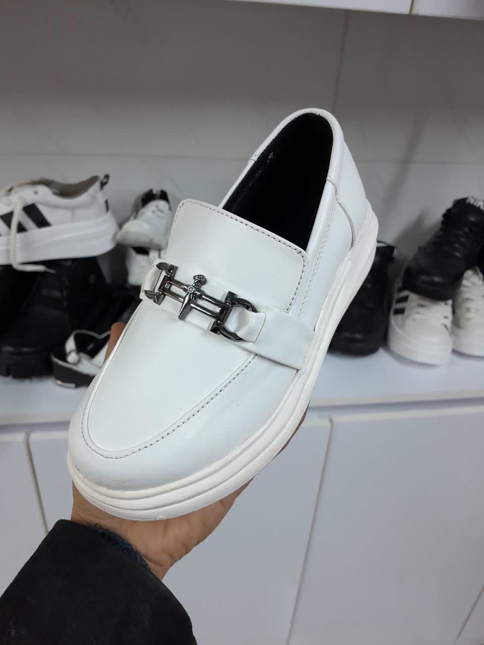 کفش دست دوز